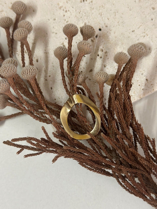 Yellow Gold Waves Ring Band